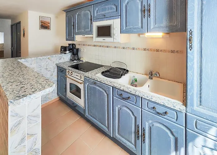 3 Bedroom Gorgeous In * ポルティラーニュ